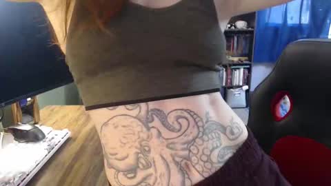 AstraeaSiren online show from 04-17-26, 05:49