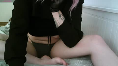 Snapshot of astrasluttyhole chatting on 06-14-26, 02:24 Astra online show from 06-14-26, 02:24