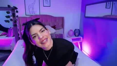 astrid_velle online show from 10-12-25, 04:44