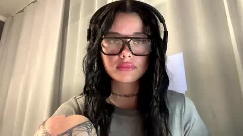 Snapshot of astridxxxxx chatting on 07-07-26, 07:07 You can call me Emma online show from 07-07-26, 07:07