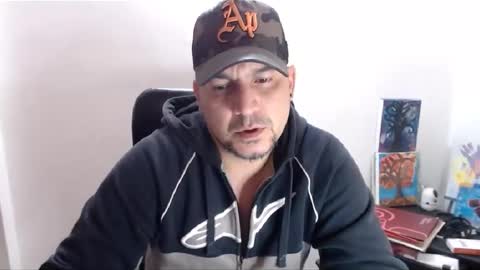Snapshot of astton_nick chatting on 12-17-24, 07:07 Nick Astton online show from 12-17-24, 07:07