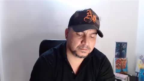 Snapshot of astton_nick chatting on 12-19-24, 02:45 Nick Astton online show from 12-19-24, 02:45