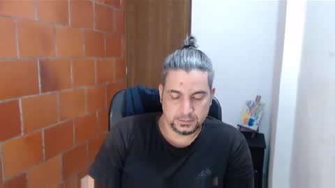 Snapshot of astton_nick chatting on 01-10-25, 03:07 Nick Astton online show from 01-10-25, 03:07