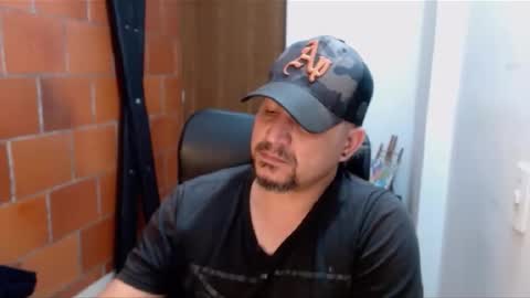 Snapshot of astton_nick chatting on 01-19-25, 06:20 Nick Astton online show from 01-19-25, 06:20