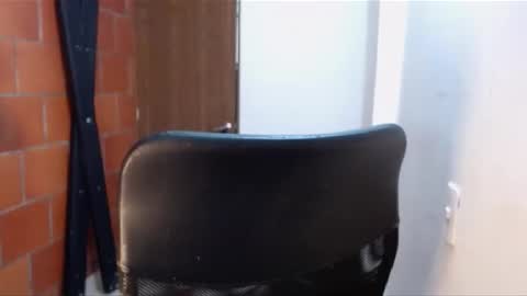 Snapshot of astton_nick chatting on 02-01-25, 03:19 Nick Astton online show from 02-01-25, 03:19
