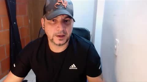 Snapshot of astton_nick chatting on 02-19-25, 06:44 Nick Astton online show from 02-19-25, 06:44