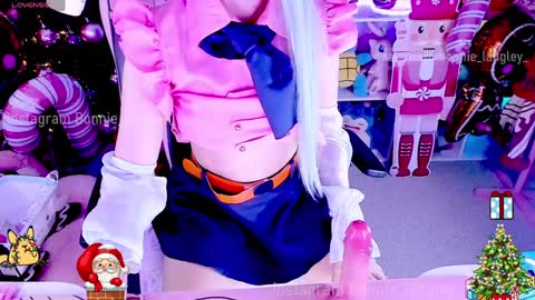 Bonnie online show from 12-11-24, 03:35