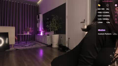 Snapshot of asuno_ chatting on 09-11-25, 02:28 Follow my TG Channel for 3 tokens only online show from 09-11-25, 02:28