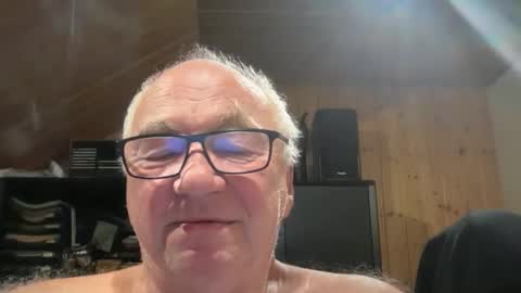 asusandy online show from 10-01-25, 03:56