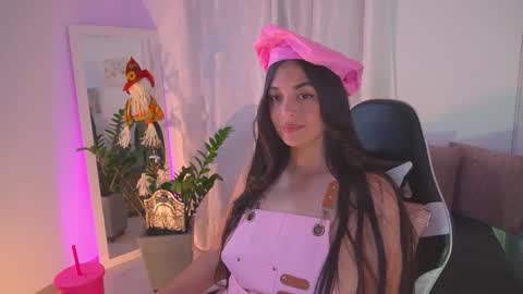 atena676 online show from 10-31-25, 02:56