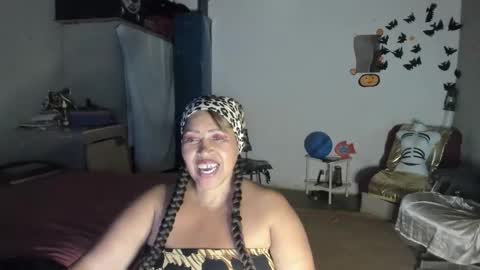 atenea412929 online show from 10-18-25, 12:57