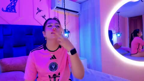 Athenea online show from 01-04-25, 06:41