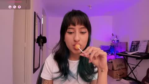 Atenea online show from 06-20-26, 08:44