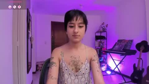 Atenea online show from 07-25-26, 09:56