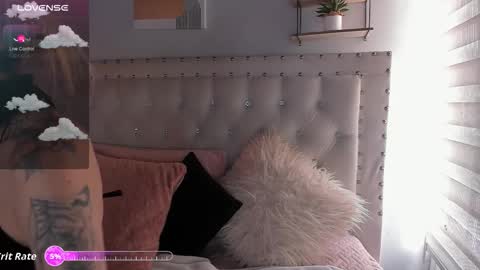 Snapshot of atenea_klett_ chatting on 09-22-25, 01:46 ATENEA online show from 09-22-25, 01:46