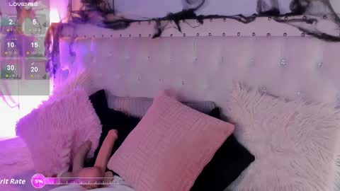 Snapshot of atenea_klett_ chatting on 10-29-25, 01:57 ATENEA online show from 10-29-25, 01:57