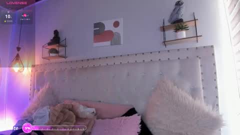 Snapshot of atenea_klett_ chatting on 01-07-26, 03:03 ATENEA online show from 01-07-26, 03:03