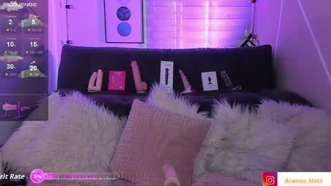 Snapshot of atenea_klett_ chatting on 04-13-26, 02:22 ATENEA online show from 04-13-26, 02:22