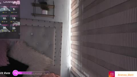 Snapshot of atenea_klett_ chatting on 04-29-26, 01:37 ATENEA online show from 04-29-26, 01:37