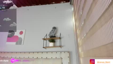 Snapshot of atenea_klett_ chatting on 05-11-26, 01:39 ATENEA online show from 05-11-26, 01:39