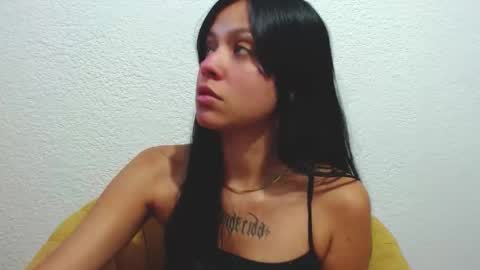 Snapshot of atenea_nyx chatting on 10-12-25, 04:00 Atenea nyx online show from 10-12-25, 04:00