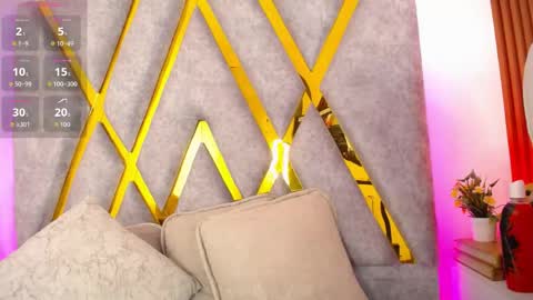 Snapshot of atenea_smith1 chatting on 04-23-26, 04:14 Athenea online show from 04-23-26, 04:14