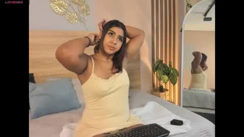 ateneaa_lux online show from 07-27-26, 07:32