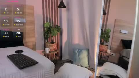 ateneaa_lux online show from 07-28-26, 06:42