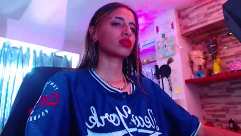 Snapshot of ateneasairce chatting on 02-12-25, 02:32 Atenea online show from 02-12-25, 02:32