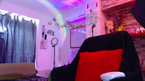 Snapshot of ateneasairce chatting on 02-23-25, 02:14 Atenea online show from 02-23-25, 02:14