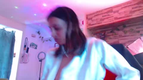 Snapshot of ateneasairce chatting on 03-12-25, 04:35 Atenea online show from 03-12-25, 04:35