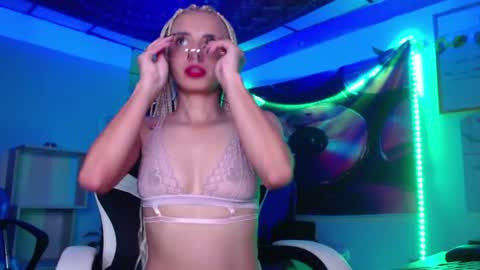 Atenea online show from 06-30-26, 01:06