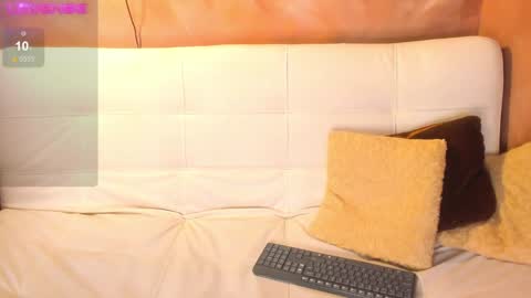 Snapshot of athena_makri05 chatting on 12-11-24, 05:26 ATENEA MAKRI online show from 12-11-24, 05:26