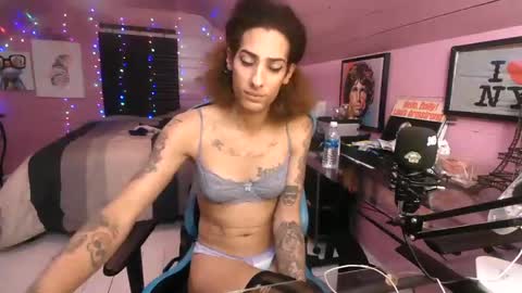   xoxo G0DD3SS xoxox    online show from 01-30-25, 02:49