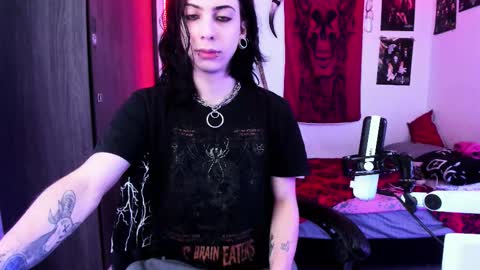 Snapshot of atheneoo_ chatting on 12-20-25, 07:15 athenauwu online show from 12-20-25, 07:15