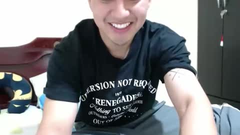 Snapshot of athleticboy2026 chatting on 06-05-26, 01:34 Robin online show from 06-05-26, 01:34