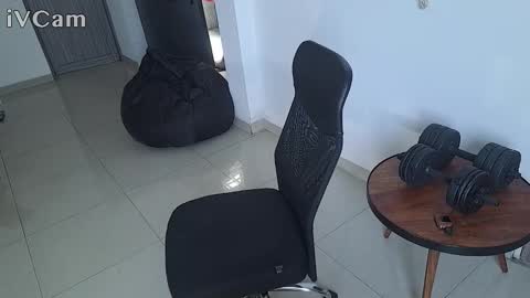 Antonio online show from 10-25-25, 04:35