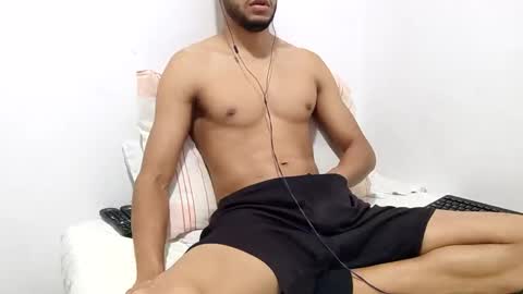 Torres online show from 01-06-25, 03:09