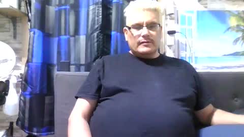 A online show from 03-11-25, 11:23