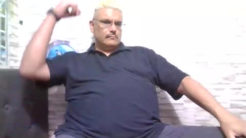 A online show from 04-03-26, 12:58