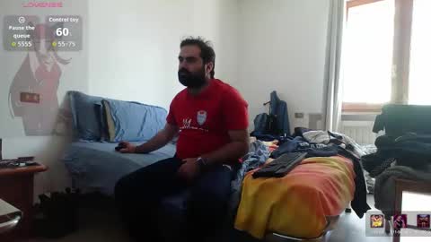 Bleakw85 online show from 05-12-26, 02:47