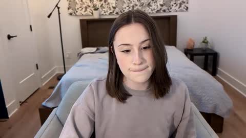 Snapshot of audreyjones03 chatting on 01-14-25, 08:59 Miss Audrey online show from 01-14-25, 08:59