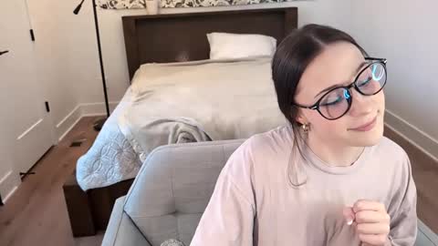 Snapshot of audreyjones03 chatting on 01-26-25, 09:29 Miss Audrey online show from 01-26-25, 09:29