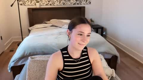 Snapshot of audreyjones03 chatting on 03-06-25, 09:53 Miss Audrey online show from 03-06-25, 09:53