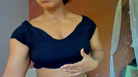 Snapshot of audry_montero1 chatting on 10-22-25, 07:46 Audry online show from 10-22-25, 07:46