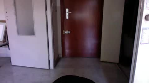 Snapshot of auguste061400 chatting on 01-15-25, 10:06 auguste061400 online show from 01-15-25, 10:06