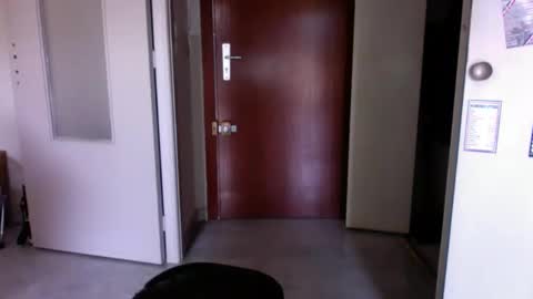 Snapshot of auguste061400 chatting on 10-29-25, 09:44 auguste061400 online show from 10-29-25, 09:44