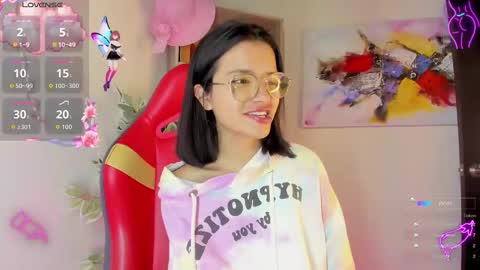 Snapshot of aura_rouss chatting on 09-27-25, 04:28 aura_rouss online show from 09-27-25, 04:28