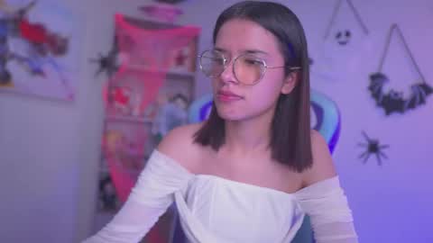 Snapshot of aura_rouss chatting on 10-31-25, 01:28 aura_rouss online show from 10-31-25, 01:28