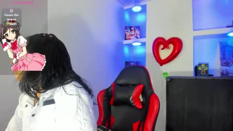 Aura Bluee Love online show from 04-29-26, 03:32